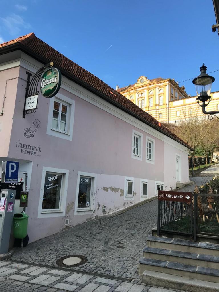 Schoen Wohnen Beim Stift Apartman Melk Kültér fotó